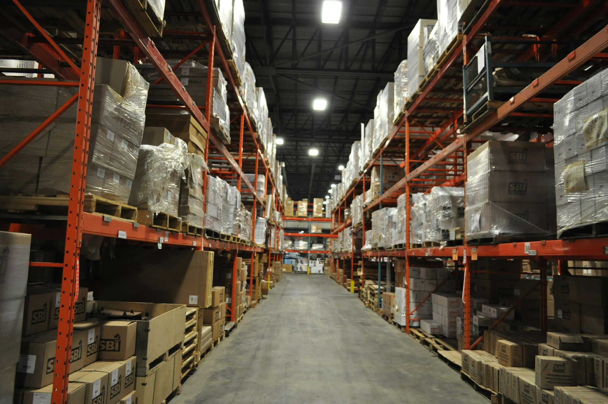 Warehouse & logistic services
